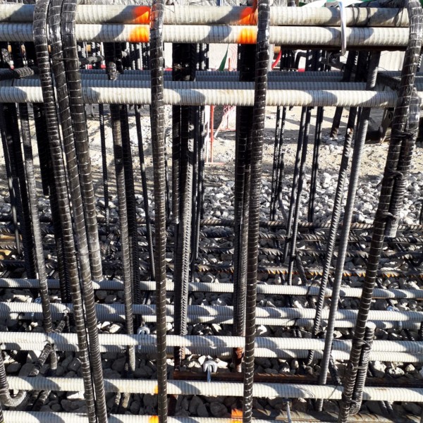 Close-up view of grey fiberglass rebar on the Grand Paris Express